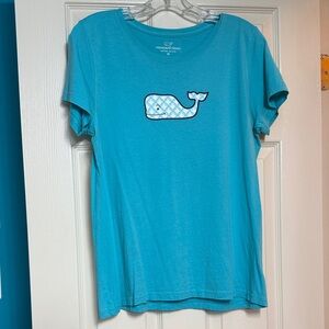 SALE🐳Vineyard Vines Teal Whale Graphic Tee